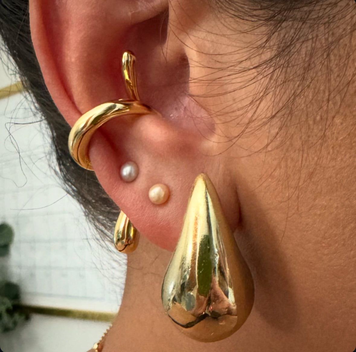boa earcuff