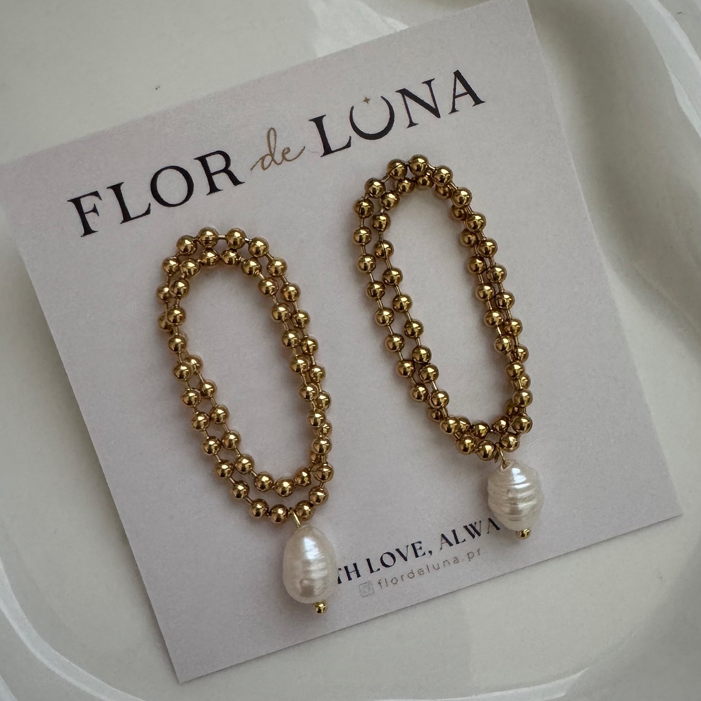 perlitas chained earrings