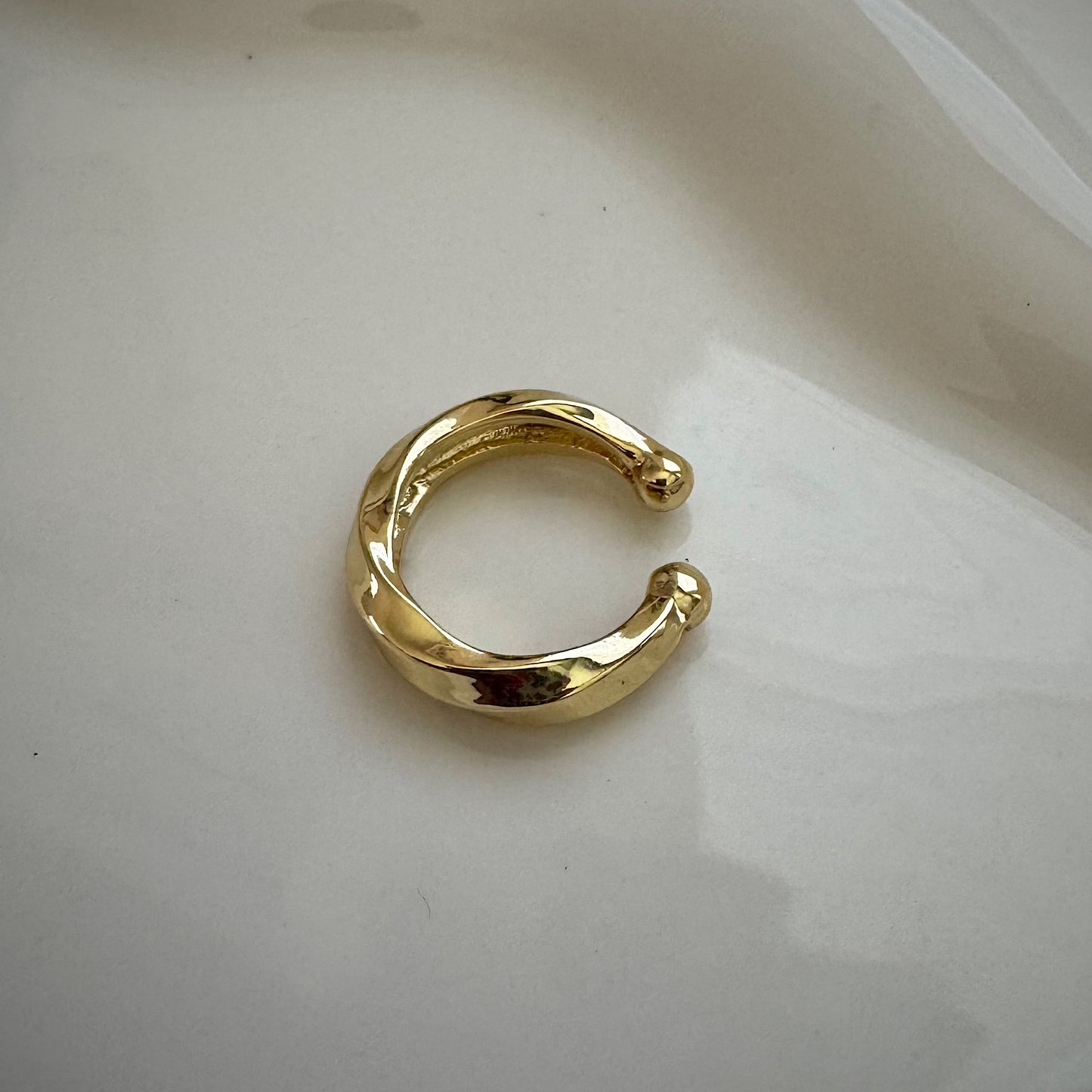 swirled earcuff
