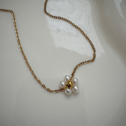 pearly flower chain