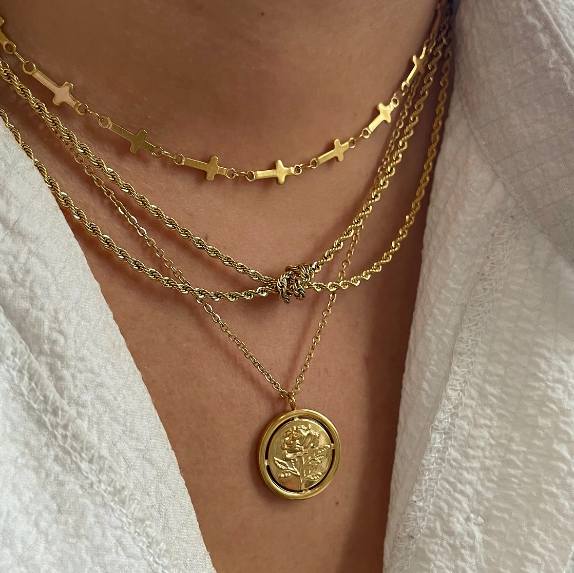 la flor necklace