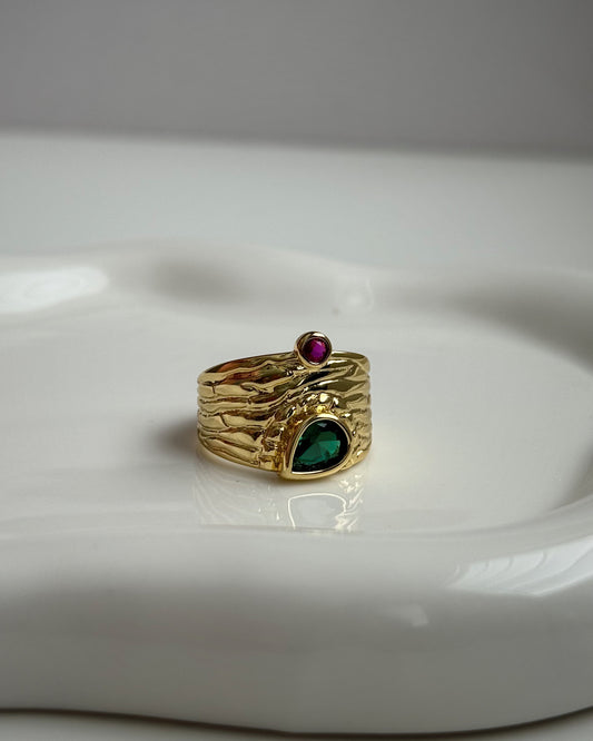 emerald statement band