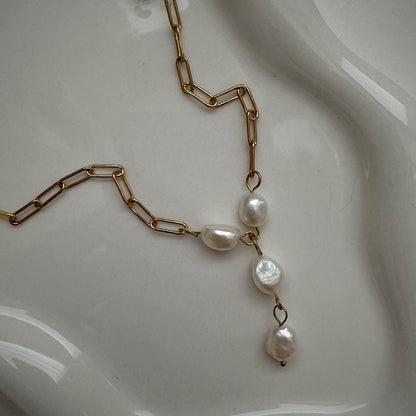 freshwater pearl necklace