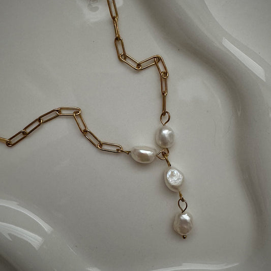 freshwater pearl necklace