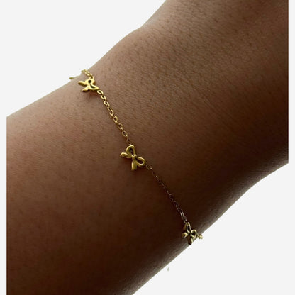 tiny bow bracelet