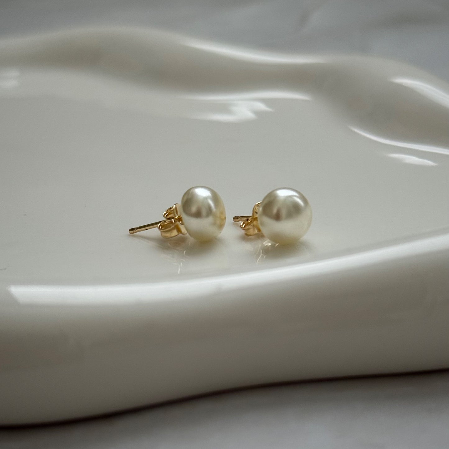 perlita studs