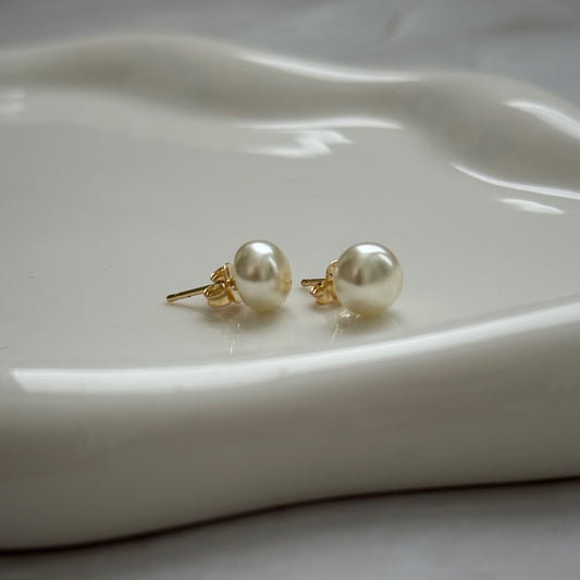 perlita studs