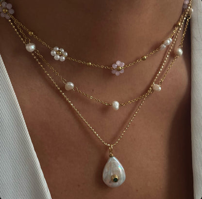 pearl necklace