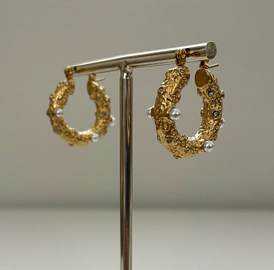 hammered pearl hoops