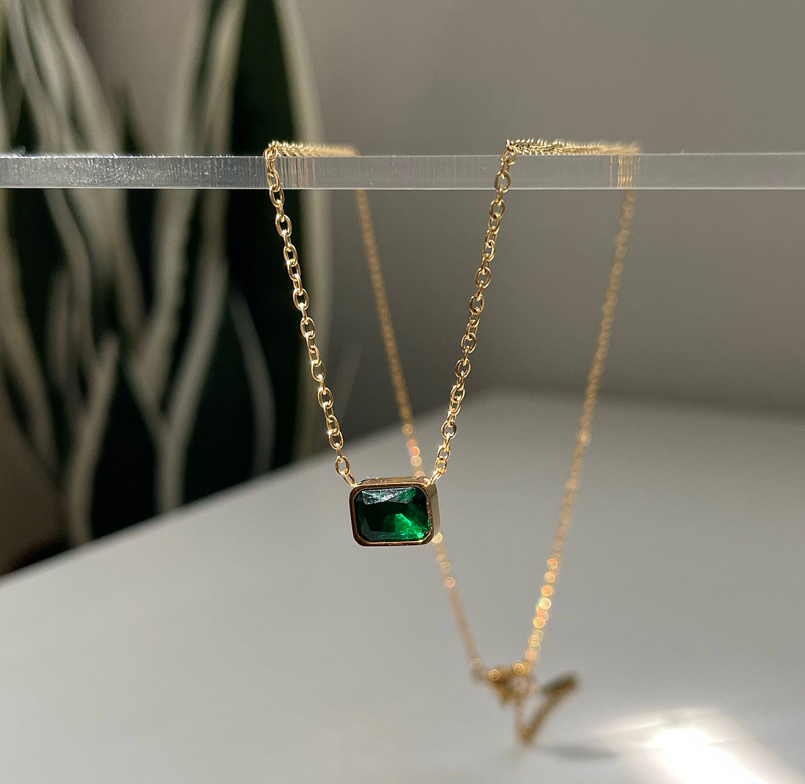 emerald pendant