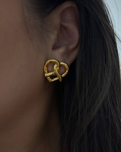 pretzel heart studs