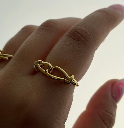 looped ring