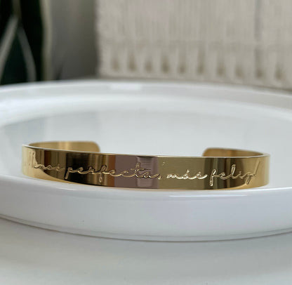 menos perfecta bangle